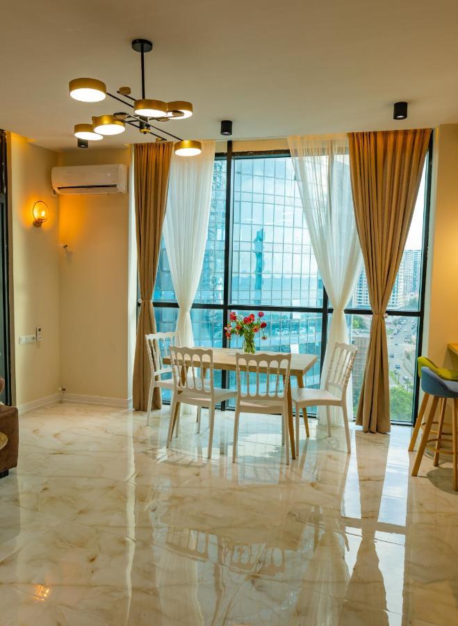 Entire Flat With City Skyline View - Two Bedrooms Batumi Kültér fotó